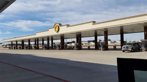 Buckee gas price - Hundreds flocked to the opening of Buc-ee's in St. Johns County on Feb. 22 to check out the 53,000-square-foot convenience store or pump gas at one of its 104 fueling stations.